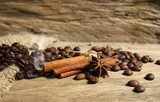Atmosfera calda con spezie e caffè